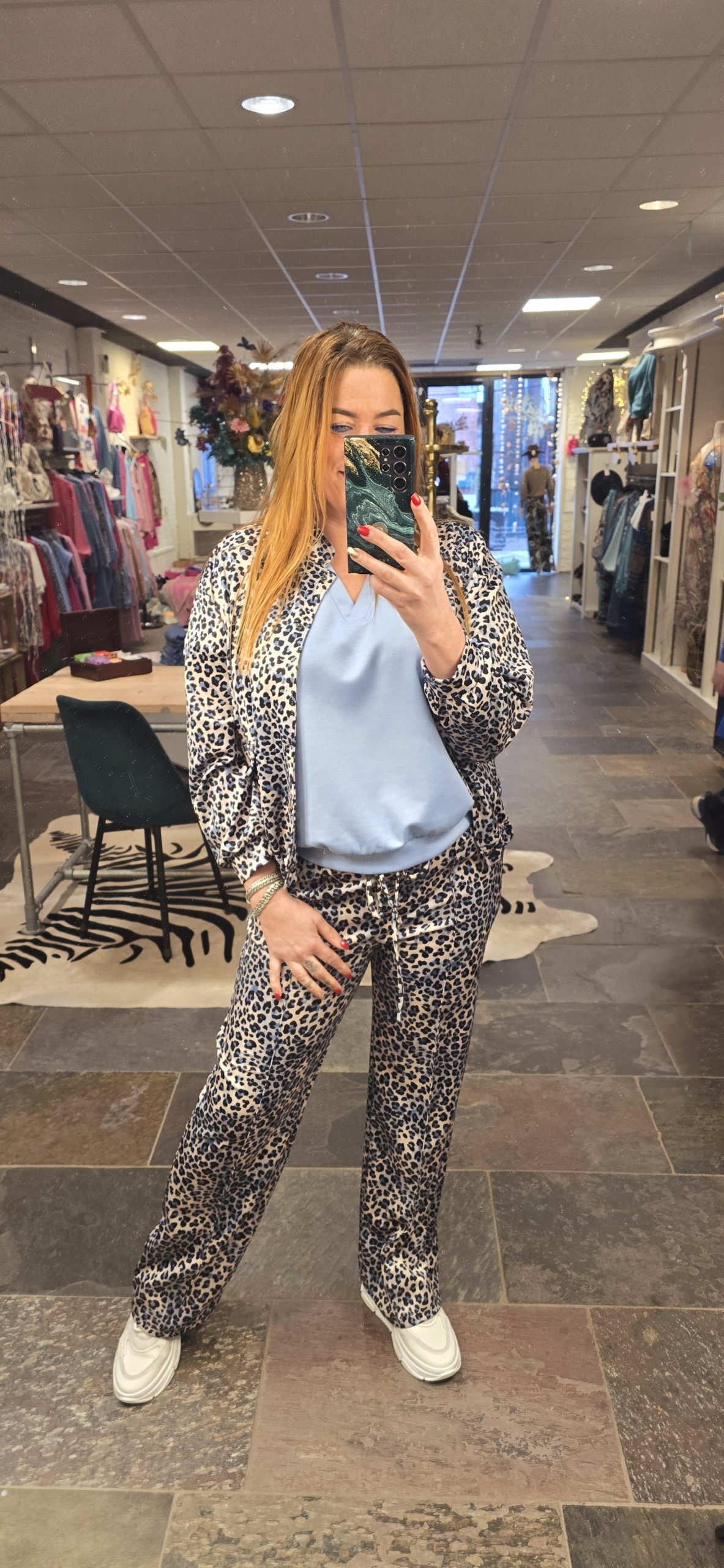 Broek leopard licht blauw IZ NAIZ