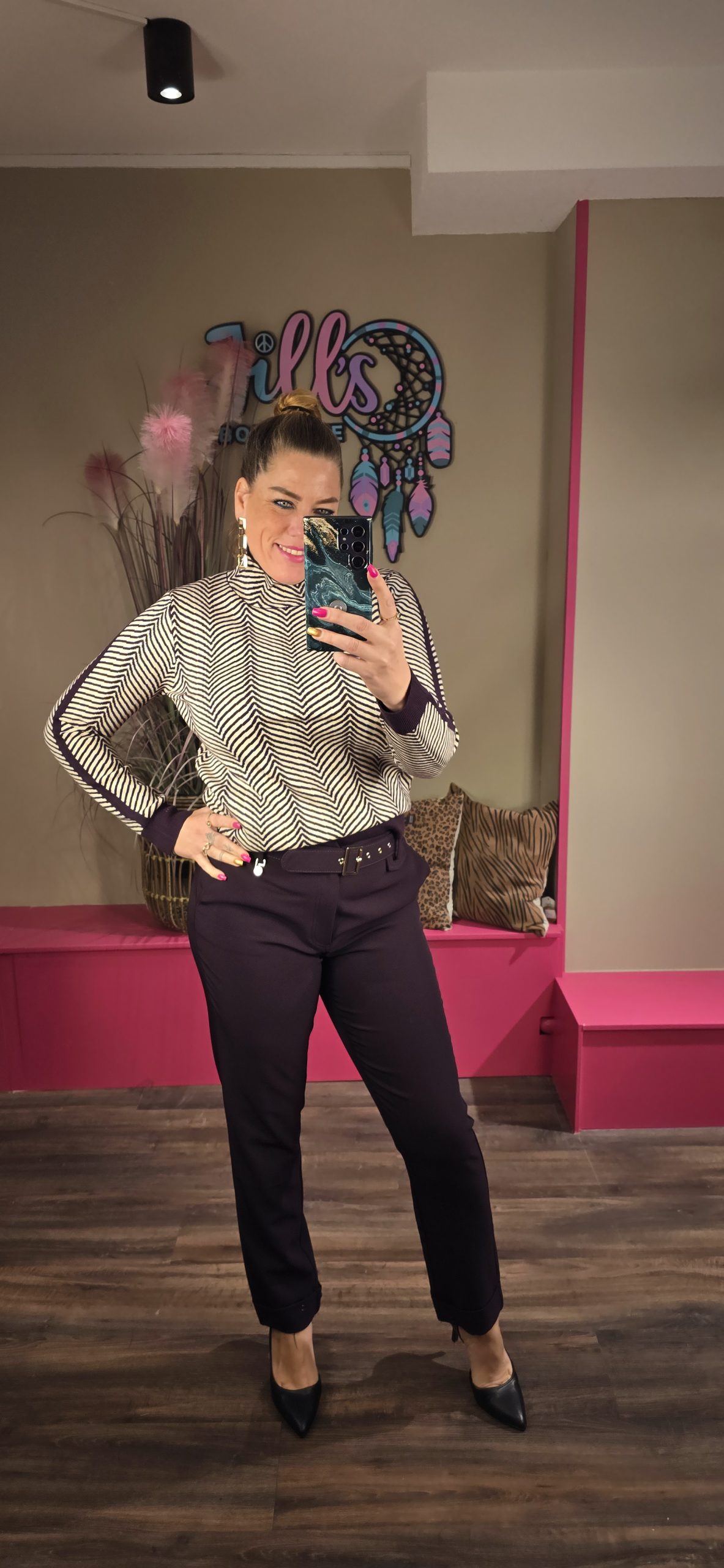 Trui Lyler sand/plump MAICAZZ