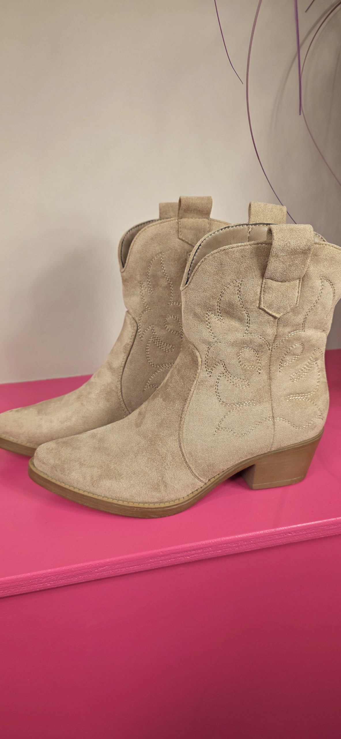 Laars laag beige