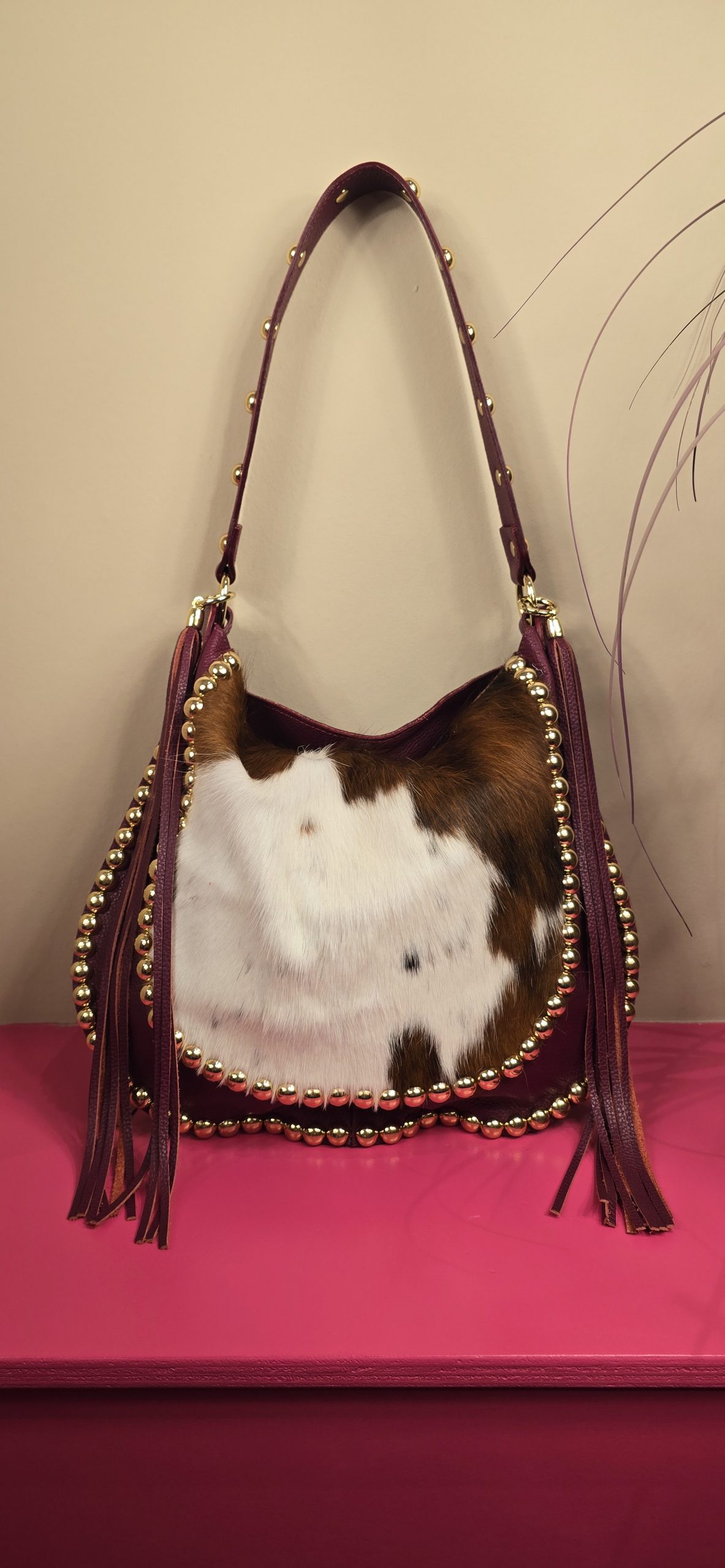 Tas studs bordeau