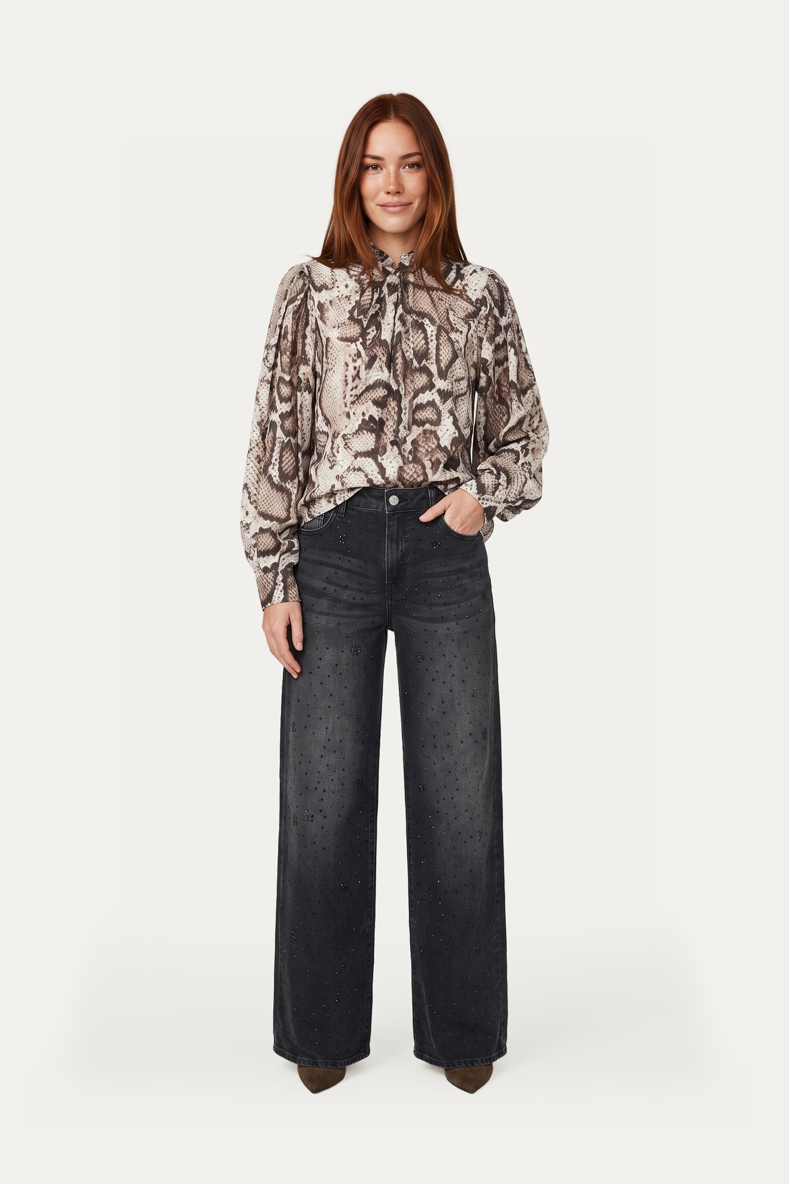 Blouse Jessamine sand/black GMAXX