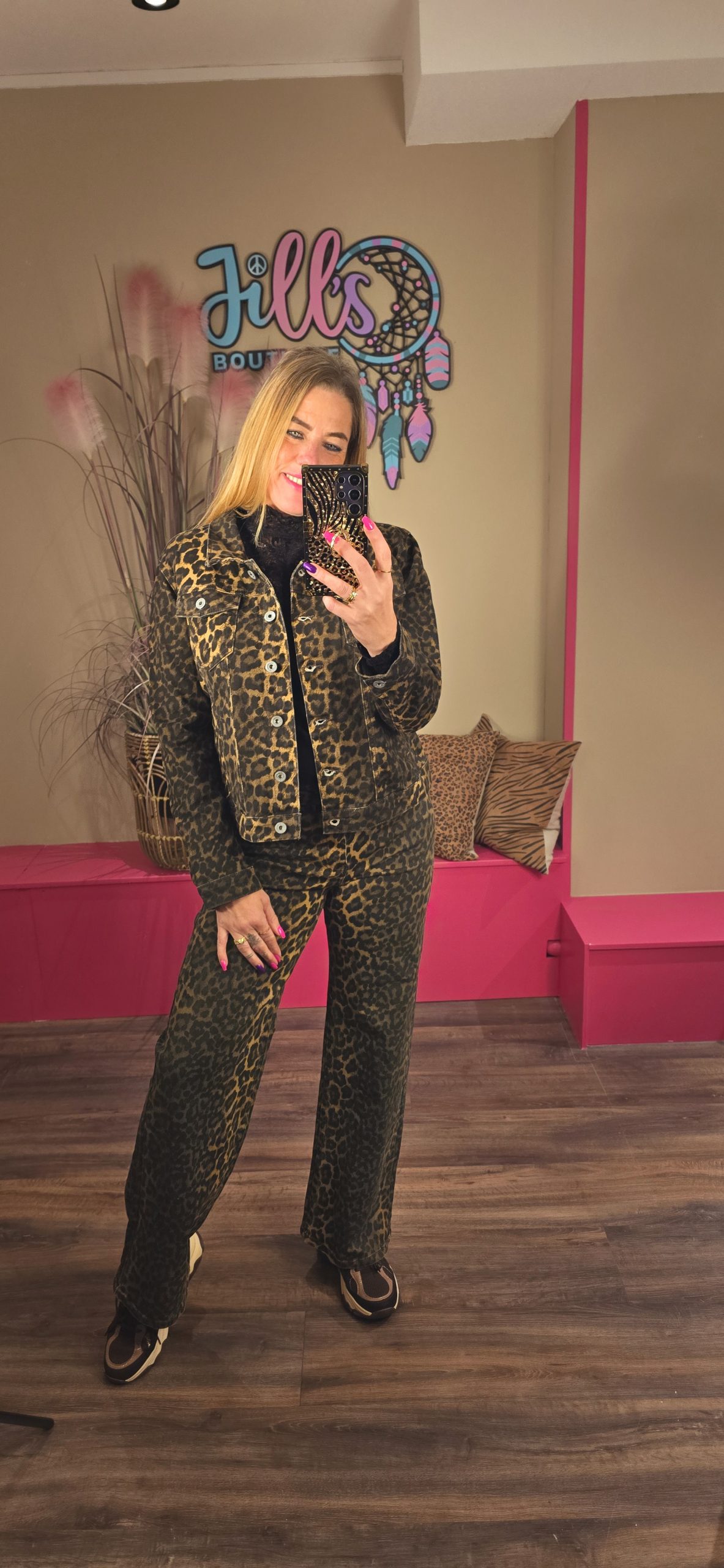 Jasje leopard IZ NAIZ